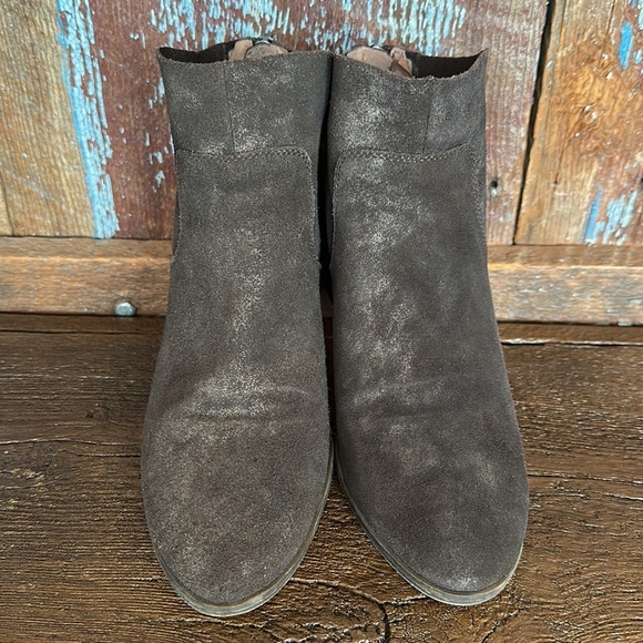 Lucky Brand Lahela Metallic Nubuck Leather Almond Toe Ankle Bootie Size 7 - Picture 4 of 8